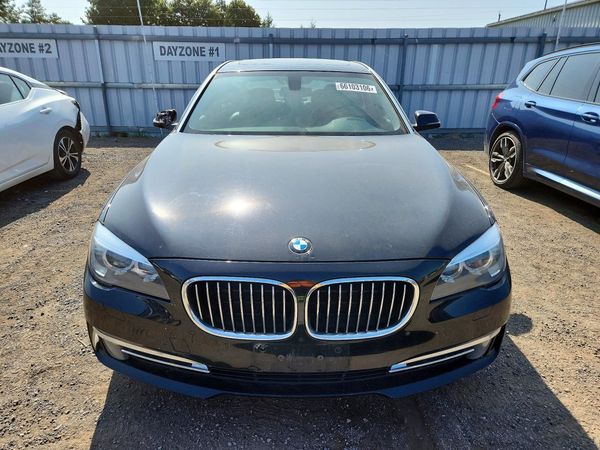 2013 BMW 740 xDrive