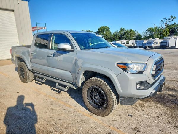 2020 TOYOTA TACOMA SR5