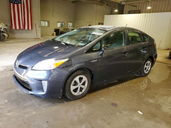 2014 TOYOTA PRIUS