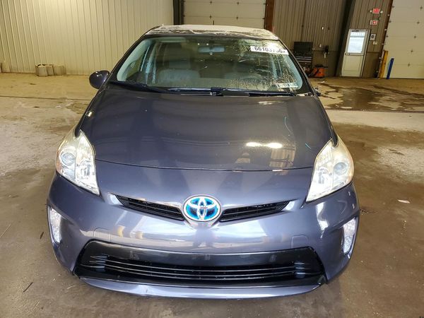 2014 TOYOTA PRIUS