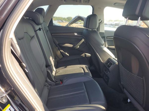 2018 AUDI Q5 quattro Prestige