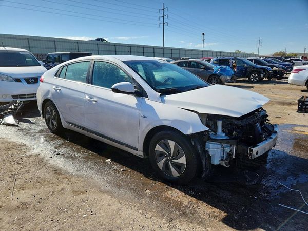 2019 HYUNDAI IONIQ SEL (HEV)
