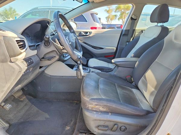 2019 HYUNDAI IONIQ SEL (HEV)