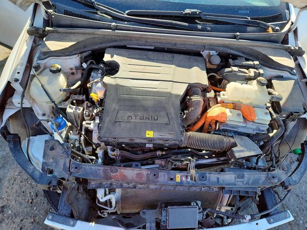 2019 HYUNDAI IONIQ SEL (HEV)