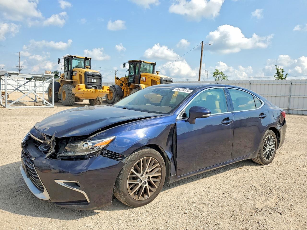 2017 LEXUS ES