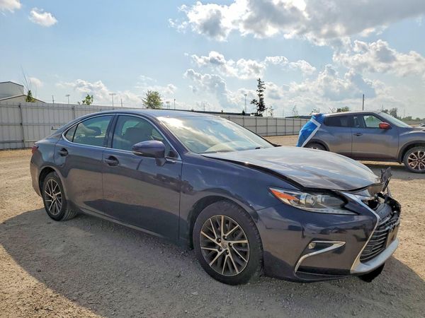 2017 LEXUS ES