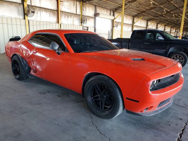 2019 DODGE CHALLENGER SXT — Passenger 3/4