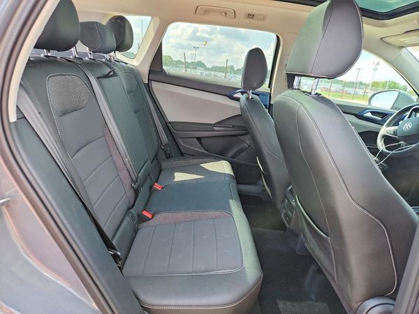 2024 VOLKSWAGEN TAOS
