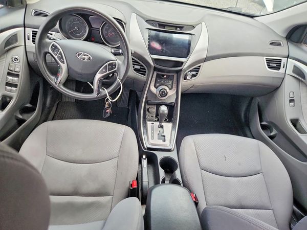 2013 HYUNDAI ELANTRA