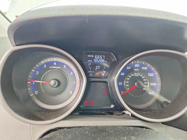 2013 HYUNDAI ELANTRA