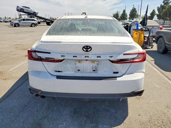 2025 TOYOTA CAMRY