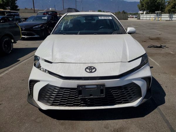 2025 TOYOTA CAMRY