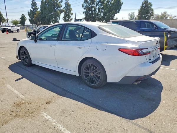 2025 TOYOTA CAMRY
