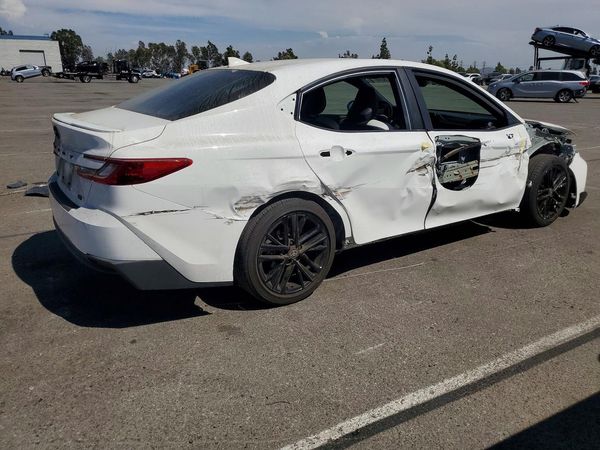2025 TOYOTA CAMRY