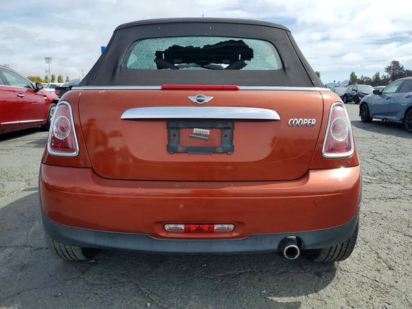 2012 MINI COOPER