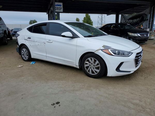 2017 HYUNDAI ELANTRA