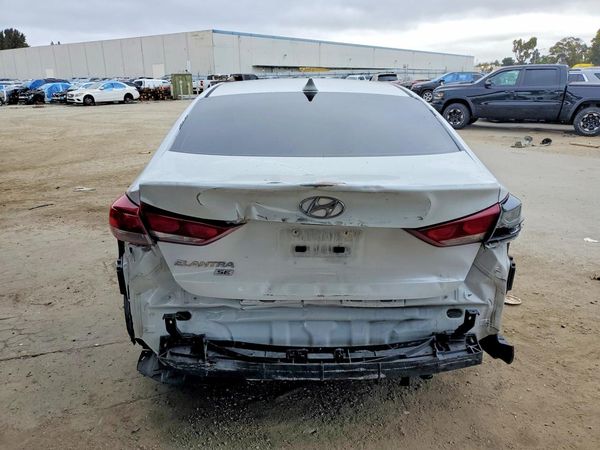 2017 HYUNDAI ELANTRA