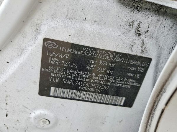 2017 HYUNDAI ELANTRA