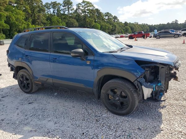 2022 SUBARU FORESTER