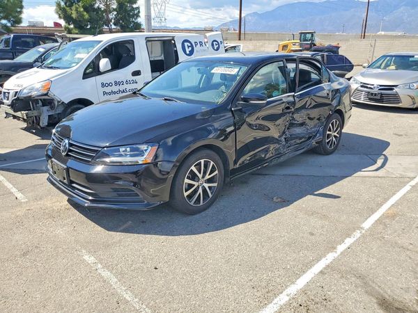 2017 VOLKSWAGEN JETTA SE