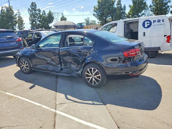 2017 VOLKSWAGEN JETTA SE