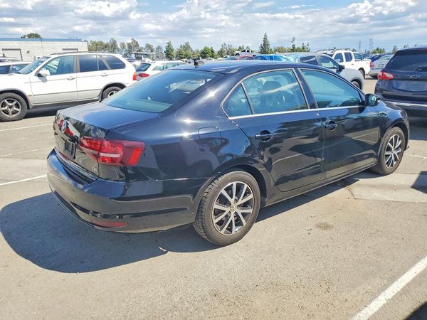 2017 VOLKSWAGEN JETTA SE
