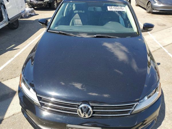 2017 VOLKSWAGEN JETTA SE