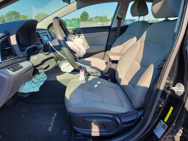 2017 HYUNDAI ELANTRA SE Base