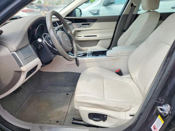 2017 JAGUAR XF Premium
