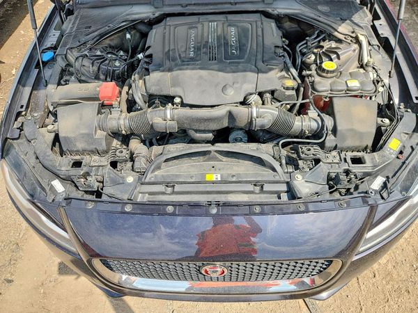 2017 JAGUAR XF Premium