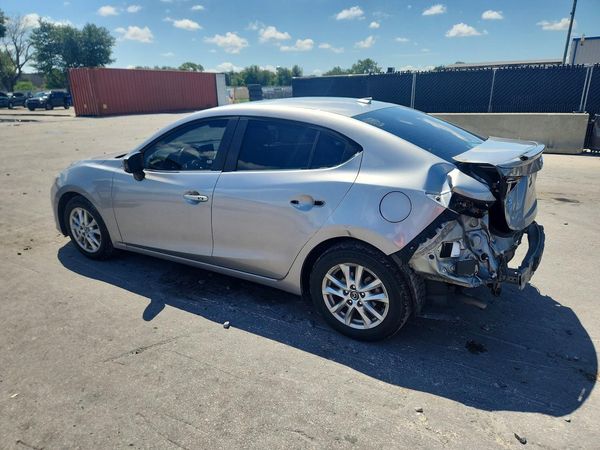 2016 MAZDA 3
