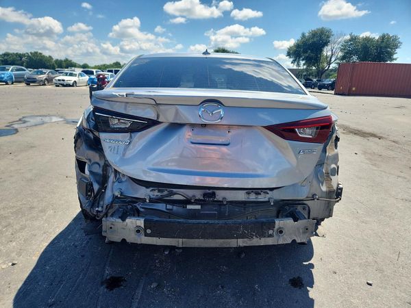 2016 MAZDA 3