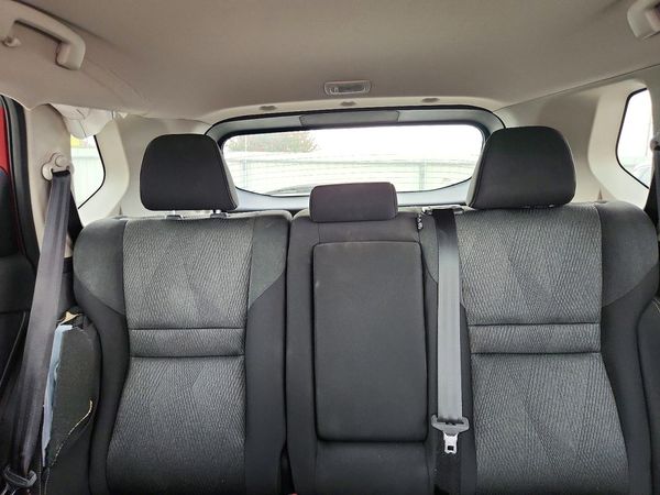 2025 NISSAN ROGUE SV — SUVN
