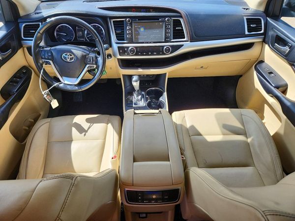 2018 TOYOTA HIGHLANDER SE/XLE — CKPT