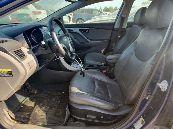 2013 HYUNDAI ELANTRA