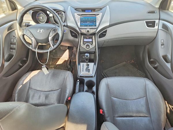 2013 HYUNDAI ELANTRA