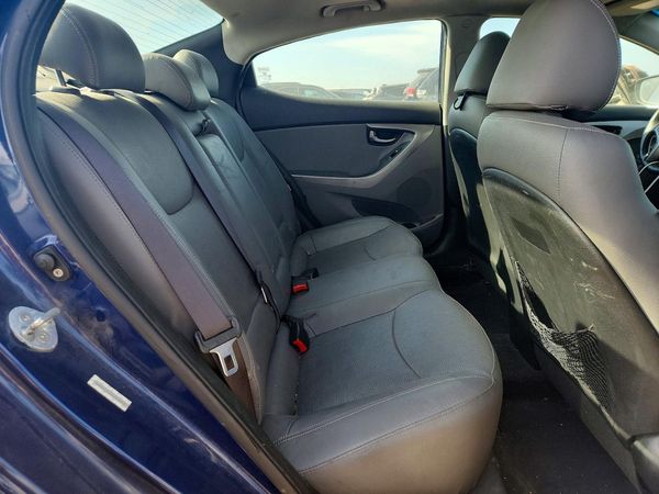 2013 HYUNDAI ELANTRA