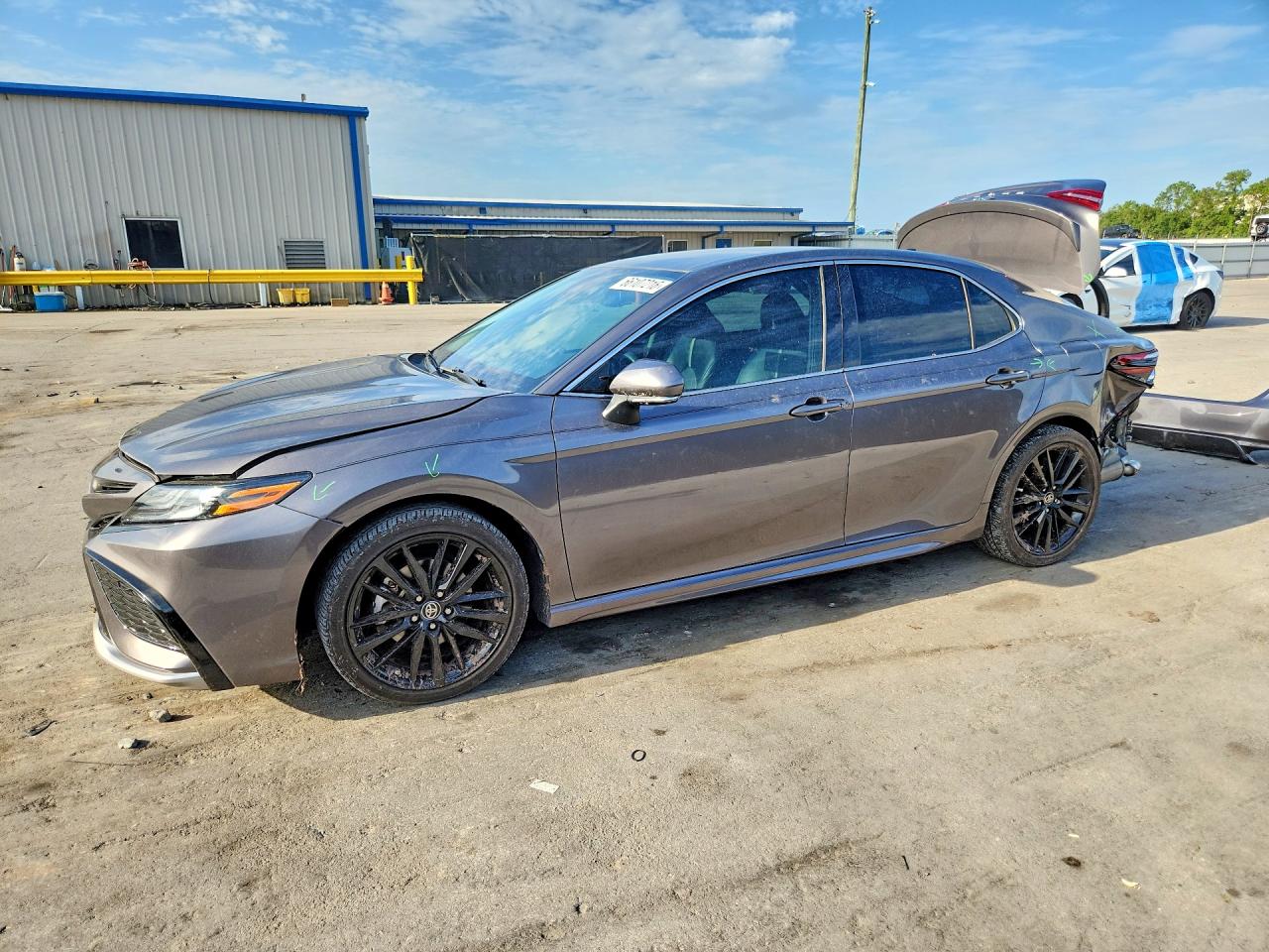 2023 TOYOTA CAMRY