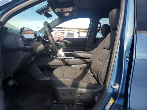2026 CHEVROLET TRAVERSE LT — DENT