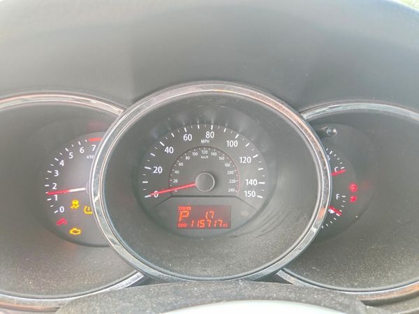 2013 KIA SORENTO Base / LX