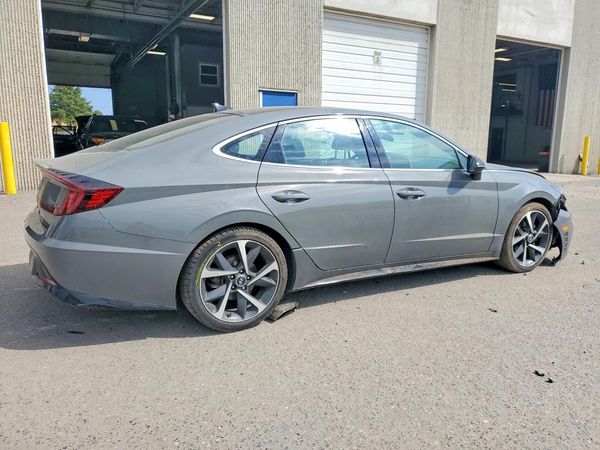 2022 HYUNDAI SONATA