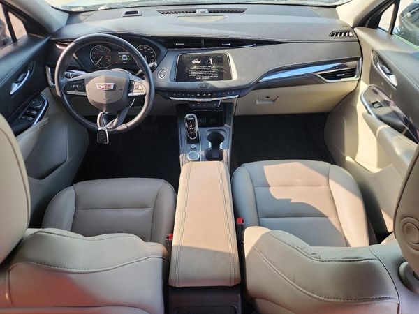 2023 CADILLAC XT4 Luxury