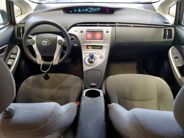 2014 TOYOTA PRIUS