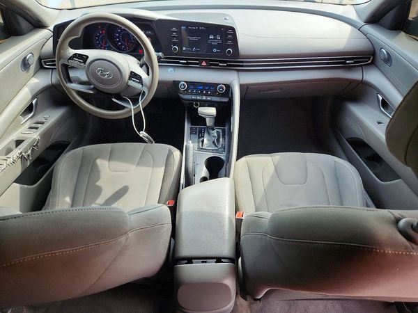 2021 HYUNDAI ELANTRA