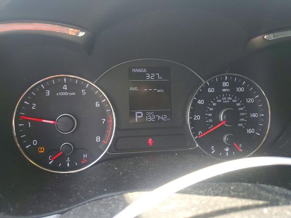 2016 KIA FORTE GL (Middle-Low Grade)
