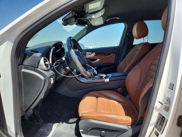 2017 MERCEDES-BENZ GLC GLC300 Base-4M