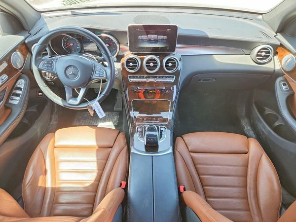 2017 MERCEDES-BENZ GLC GLC300 Base-4M
