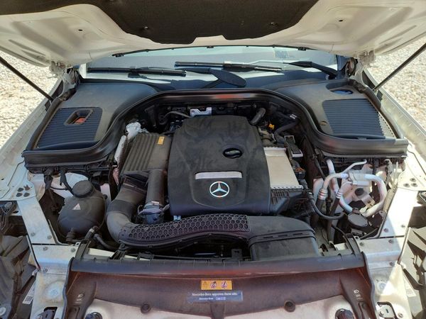 2017 MERCEDES-BENZ GLC GLC300 Base-4M