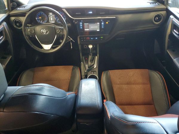 2017 TOYOTA COROLLA