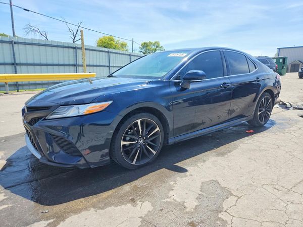 2020 TOYOTA CAMRY XSE